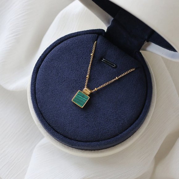 NEW 18K Gold Plated Square Malachite Necklace - Picture 8 of 8